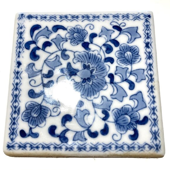 Set of 4 Vintage Blue + White Ceramic Tiles - Picture 6 of 9
